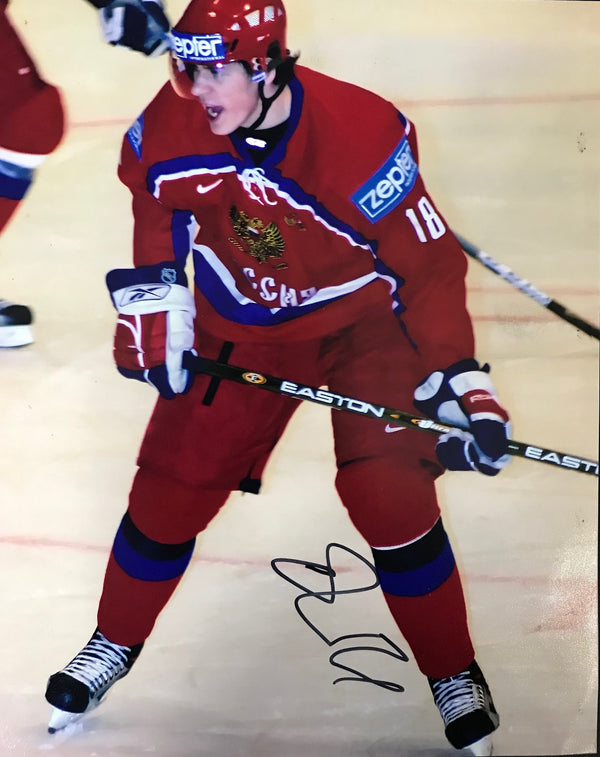 Evgeni Malkin Autographed 8x10 Photo - Russia