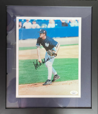 Mike Mussina Autographed 8x10 Framed Baseball Photo (JSA)