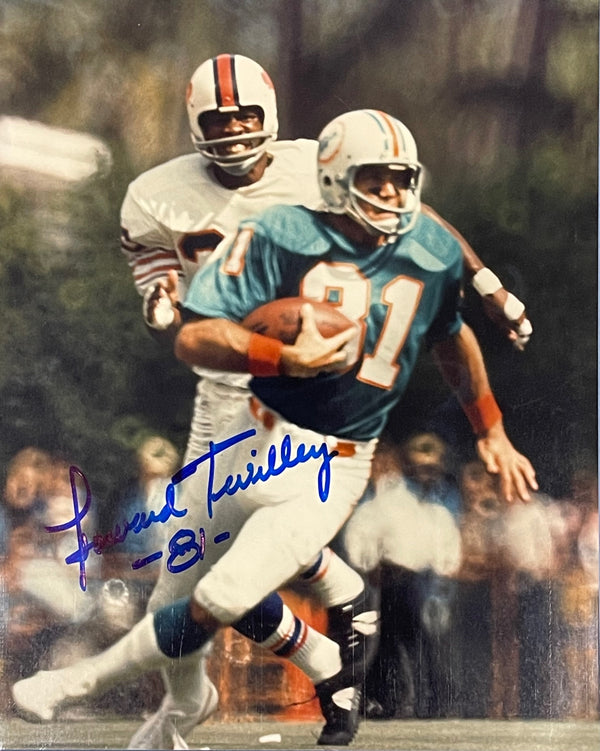 Howard Twilley Autographed 8x10 Football Photo