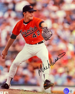 Mike Mussina Autographed 8x10 Baseball Photo (Beckett)