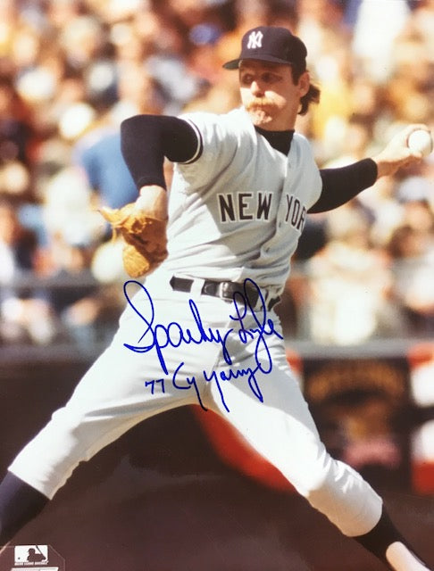 Sparky Lyle Autographed 8x10 Baseball Photo