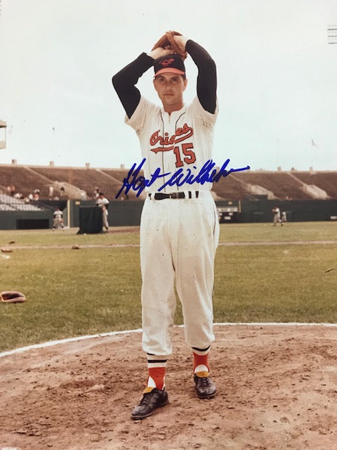 Hoyt Wilhelm Autographed 8x10 Baseball Photo