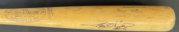 Tony Oliva Autographed Vintage Louisville Slugger Bat