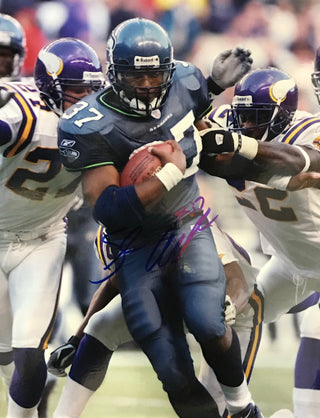 Shaun Alexander Autographed 8x10 Football Photo