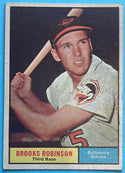 Brooks Robinson 1961 Topps Baseball Card #10