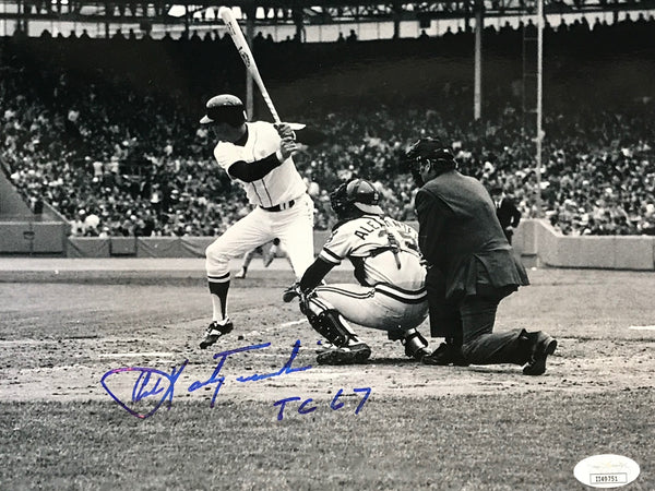 Carl Yastrzemski Autographed 8x10 Baseball Photo (JSA)