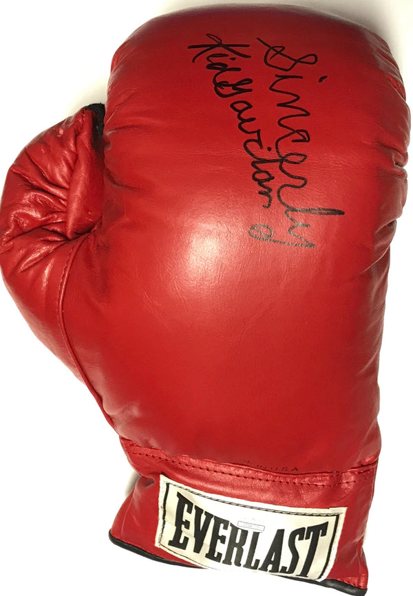 Kid Gavilán Autographed Red Everlast Right Boxing Glove (JSA)