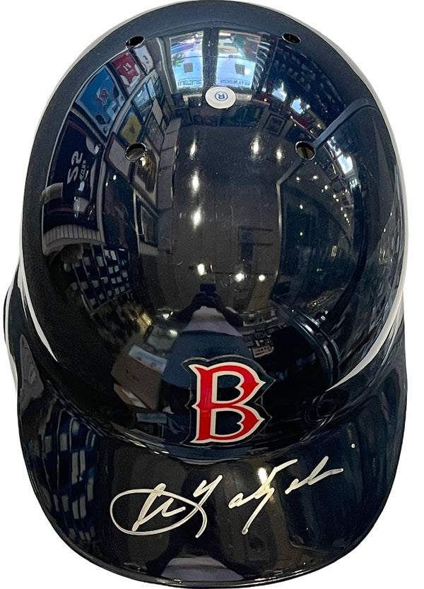 Carl Yastrzemski Autographed Boston Red Sox Batting Helmet (Beckett)