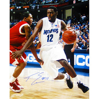 Tyreke Evans Autographed / Signed Dribbling 16x20 Photo