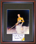Bobby Orr Autographed Framed Cut with Unsigned 8x10 Photo (JSA)