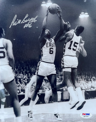 Bill Russell Autographed 8x10 Basketball Photo (PSA)