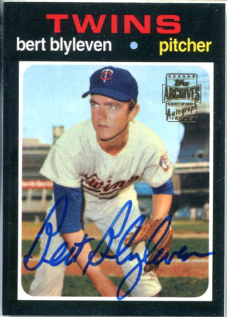 Bert Blyleven Autographed 2001 Topps Archives Card
