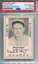 Waite Hoyt Giants Diamond Greats 1979 #32 Autographed Baseball Card (PSA)