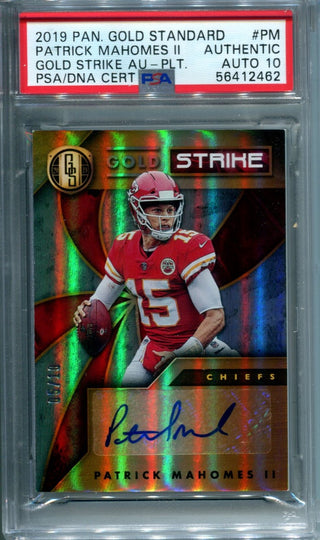 Patrick Mahomes 2019 Panini Gold Standard Gold Strike #GS-PM (PSA) Auto 10
