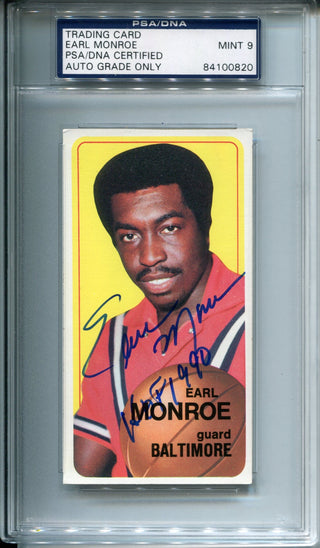 Earl Monroe "HOF 1990" Autographed 1970 Topps Card PSA 9