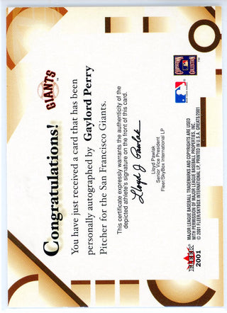 Gaylord Perry Autographed 2001 Fleer Greats of the Game Card