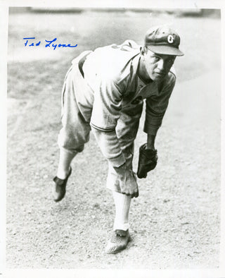 Ted Lyons Autographed 8x10 Baseball Photo