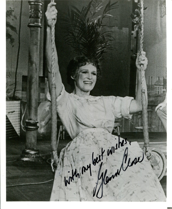 Glenn Close Autographed 8x10 Photo