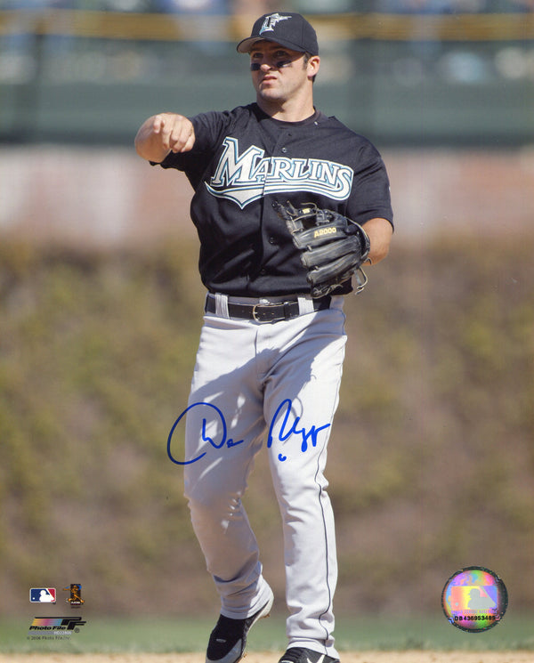 Dan Uggla Autographed 8x10 Photo