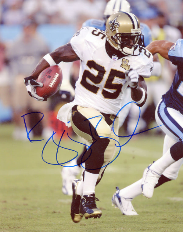 Reggie Bush Autographed 8x10 Football Photo