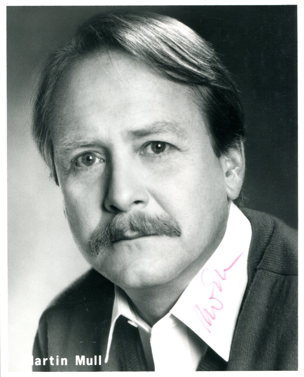 Martin Mull Autographed 8x10 Photo