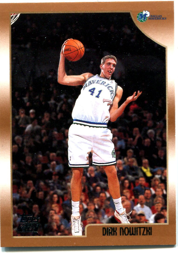 Dirk Nowitzki 1999 Topps Unsigned Rookie Card