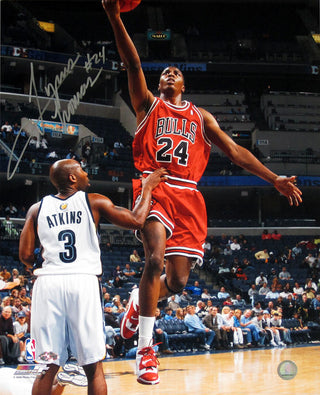 Tyrus Thomas Autographed Chicago Bulls Lay Up 16x20 Photo