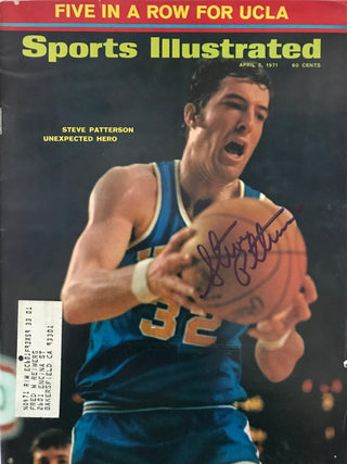 Steve Patterson Signed Sports Illustrated  April 5 1971