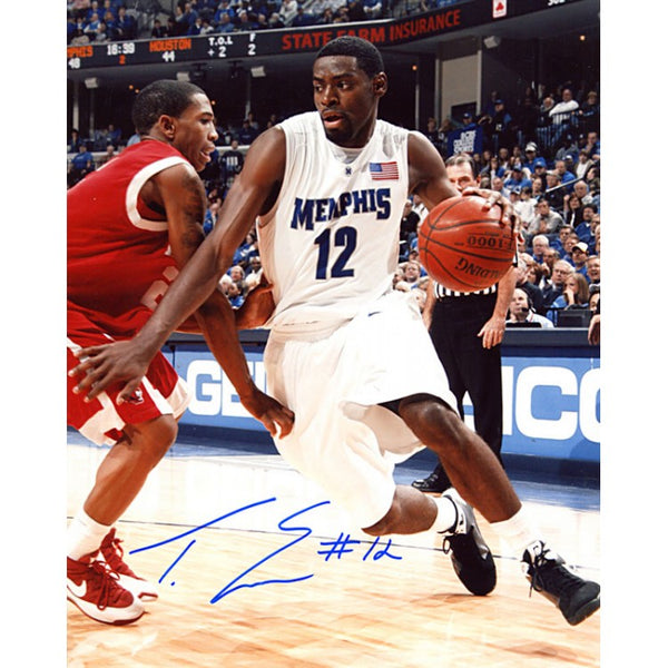 Tyreke Evans Autographed / Signed 8x10 Photo